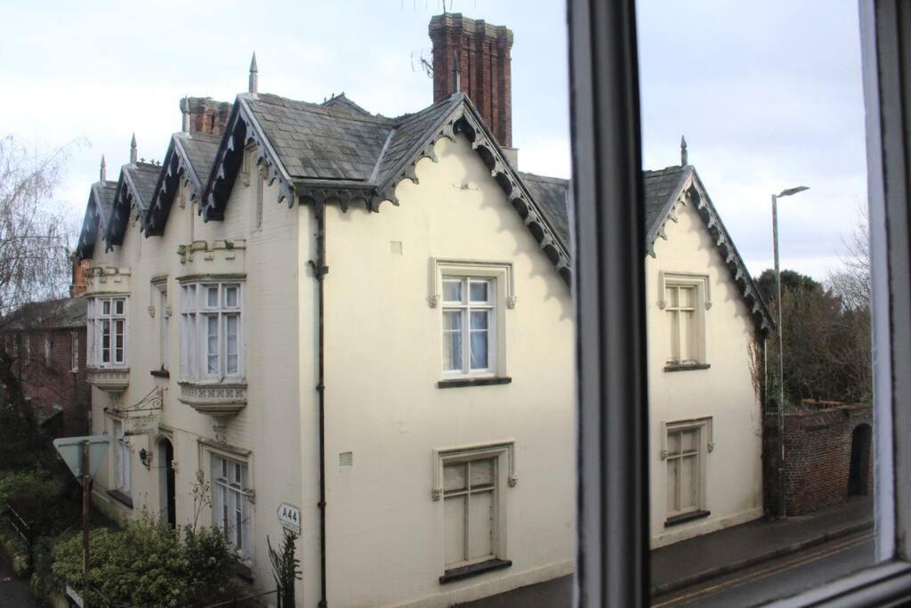 Medieval Roots And Harry Potter Townhouse - Hiking Near Ludlow Leominster Dış mekan fotoğraf